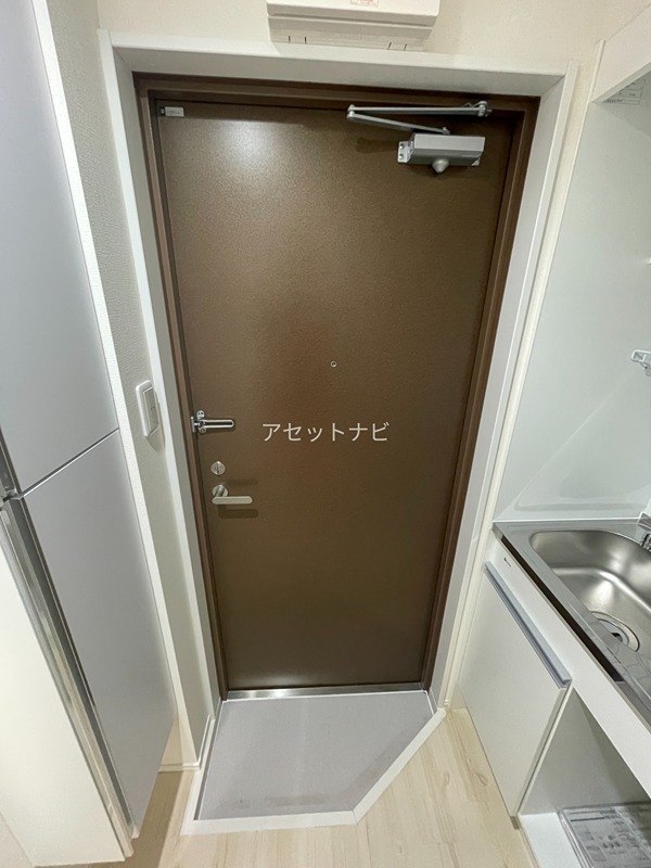 玄関　※同仕様別フロアの参考画像になります。