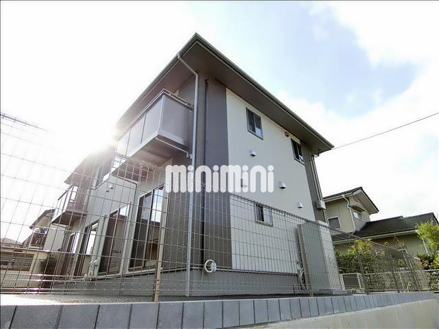 建物外観　２０１８年築のメゾネット。