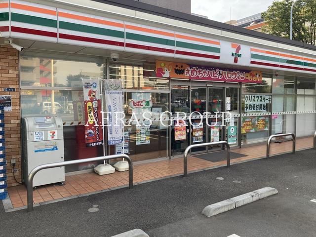 コンビニ　セブン-イレブン 横浜北山田１丁目店（コンビニ）まで648m