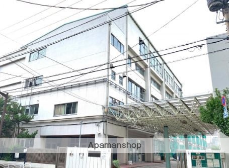 中学校　深川第四中学校（中学校）まで79m