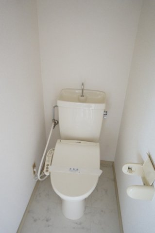 トイレ　トイレはウォシュレット付きです☆