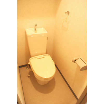 トイレ　家具家電一式付き！仲介手数料は半月分です！