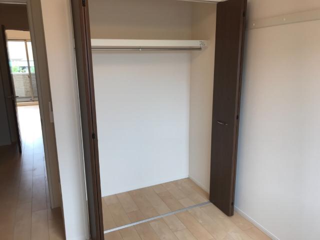 収納　クローゼット