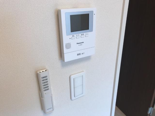 セキュリティ　カメラ付インターホン