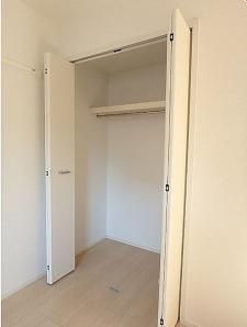 収納　（別タイプ参考写真）サダルスウド    豊島区巣鴨３