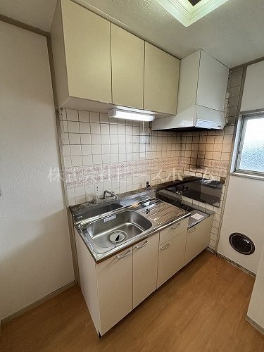 キッチン　※別号室参考写真