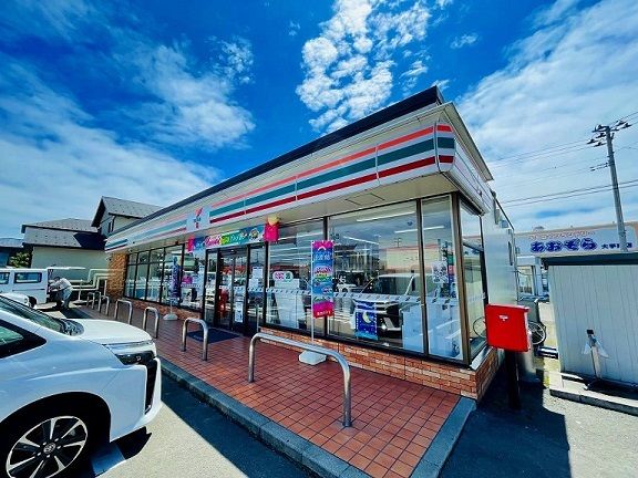 コンビニ　セブンイレブン名取大手町店（コンビニ）まで210m