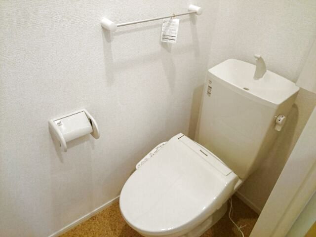 ウィステリアIIのトイレ写真
