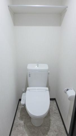 トイレ　温水洗浄便座