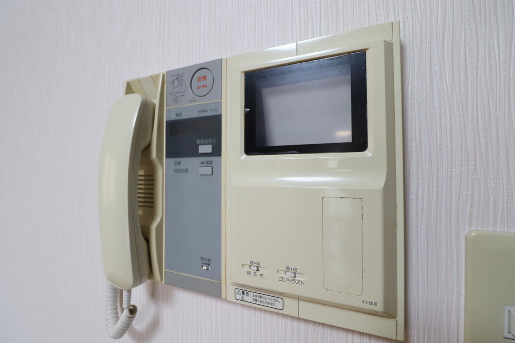 セキュリティ　TVモニター付インターホン