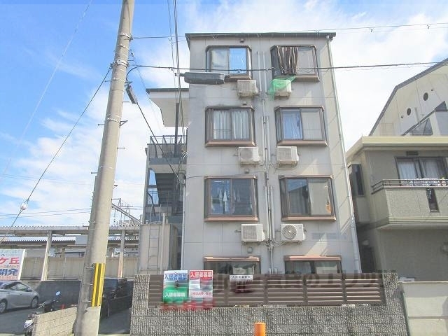 【ＪＰアパートメント亀岡の建物外観】