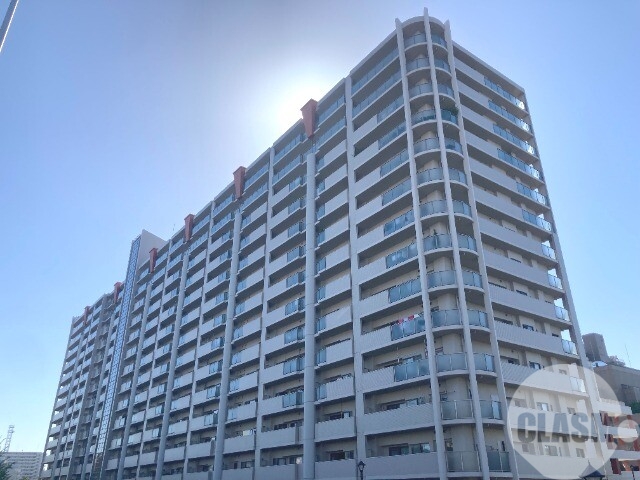 堺市南区新檜尾台のマンションの建物外観
