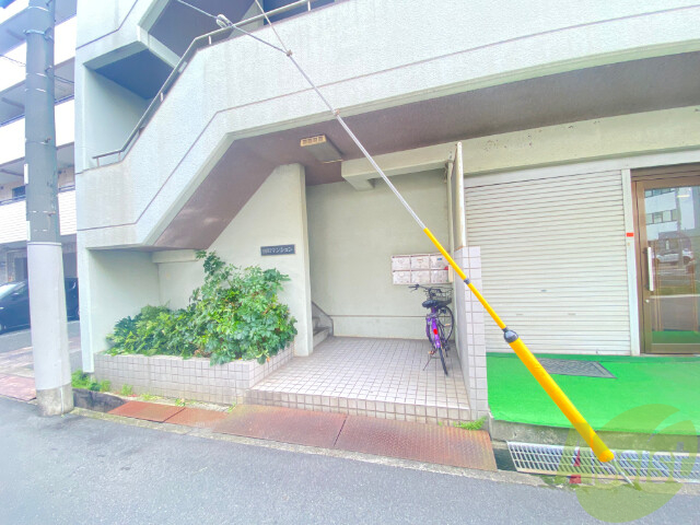 【明石市田町のマンションのエントランス】