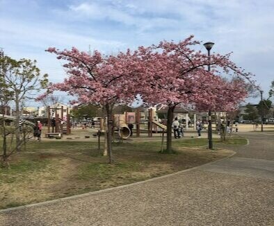 【辰巳マンションの公園】