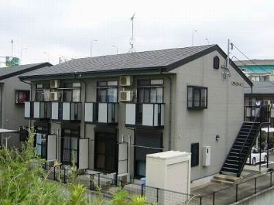 福岡市博多区金の隈のアパートの建物外観