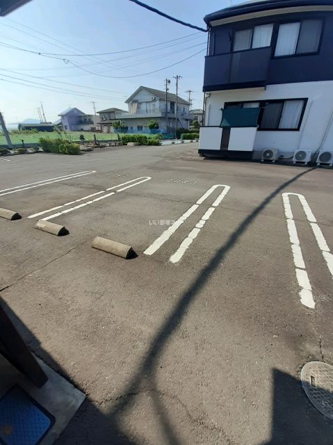 【サニーコーポ　C棟の駐車場】