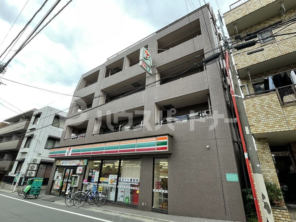 【豊島区池袋本町のマンションのコンビニ】