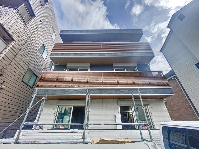 【川崎市川崎区昭和のアパートの建物外観】