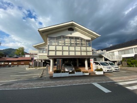 【安芸郡熊野町出来庭のアパートの郵便局】