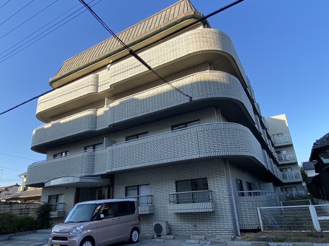 姫路市坊主町のマンションの建物外観