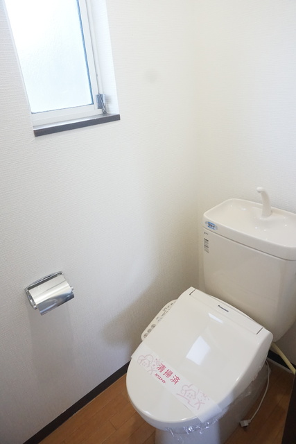 トイレ　洗浄便座のトイレです