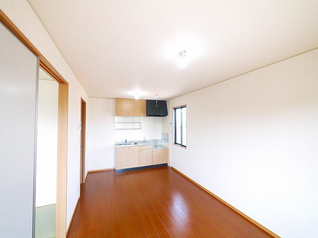 居室・リビング　ゆったり過ごせる居間です