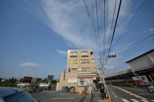 その他　駅前（その他）まで400m