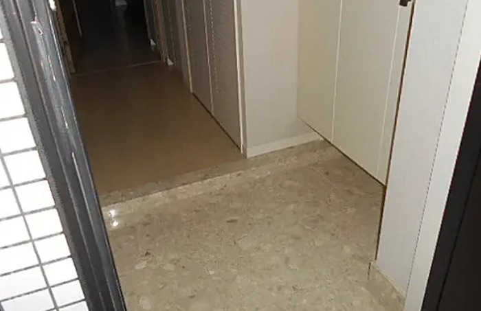 玄関　別部屋写真参照