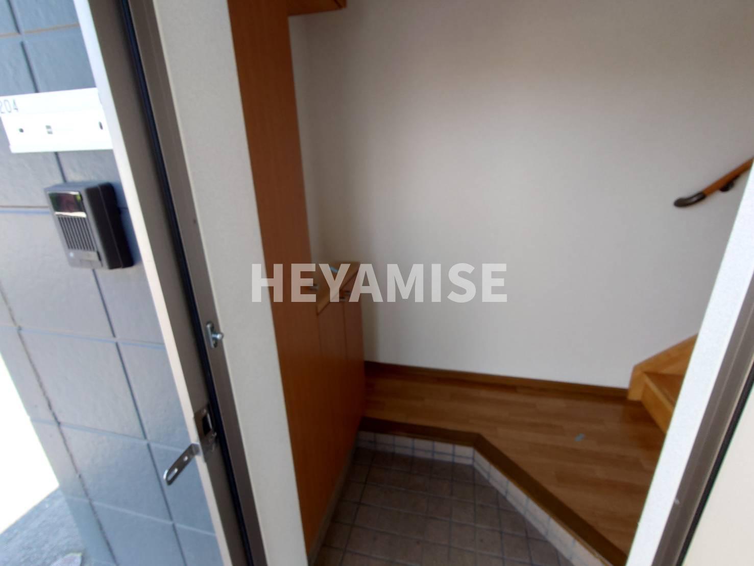 玄関　※室内画像は別号室のもの