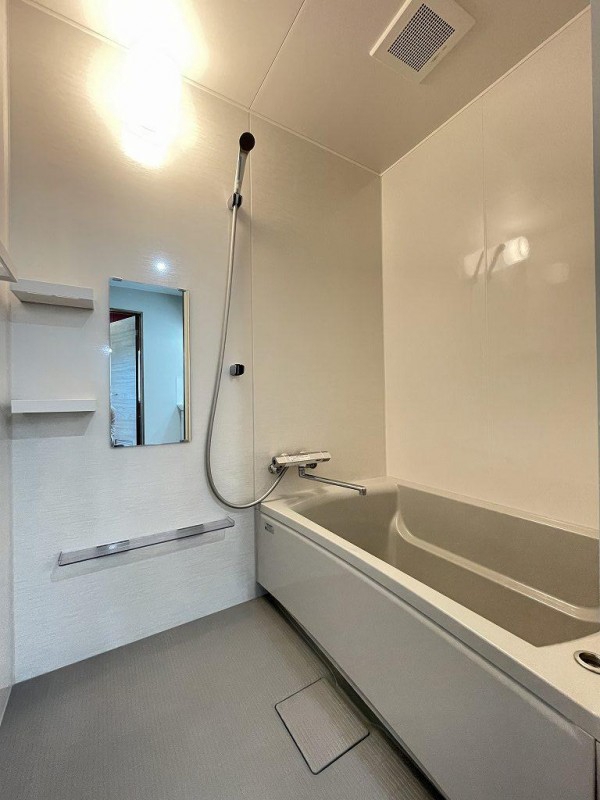 バス・シャワールーム　浴室