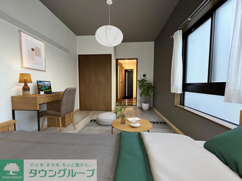 居室・リビング　※家具家電は物件に付帯しません。