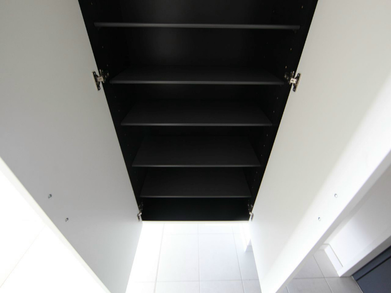 玄関　玄関　シューズボックス付(収納充実してます）