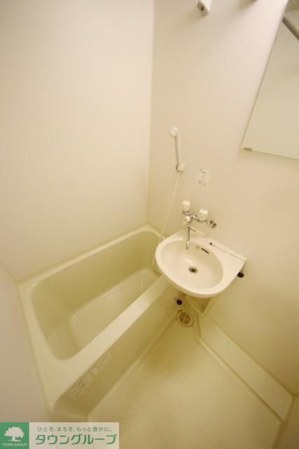 バス・シャワールーム　洗面