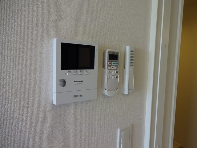 セキュリティ　カメラ付インターホン
