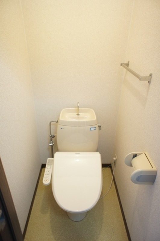 トイレ　図面と現状に相違がある場合には現状を優先