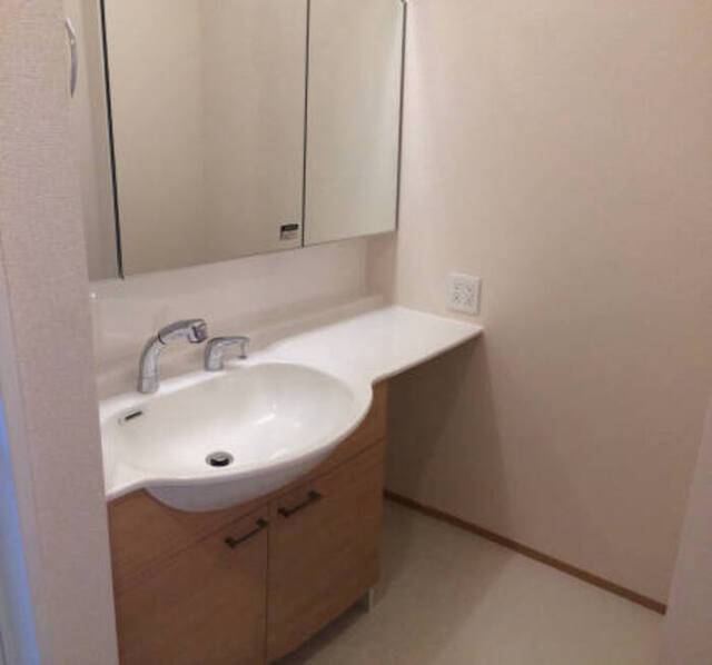 洗面設備　洗髪洗面化粧台