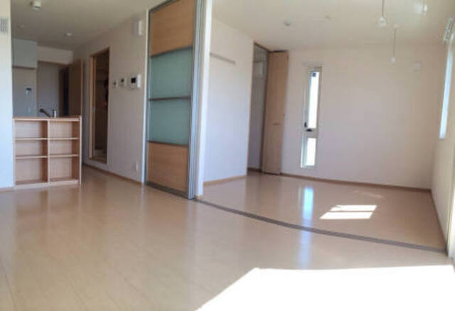 居室・リビング　リビング