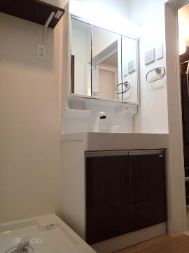 洗面設備　洗髪洗面化粧台