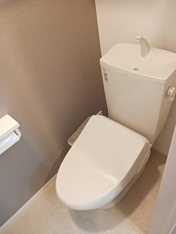 トイレ　清潔感のあるトイレです