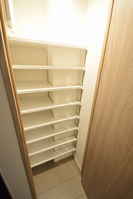 収納　シューズBOX