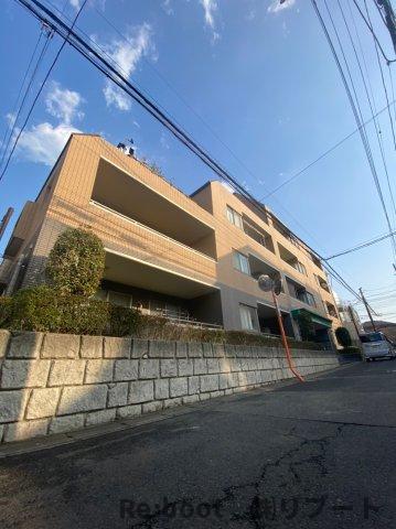 建物外観　落ち着いた雰囲気の外観です