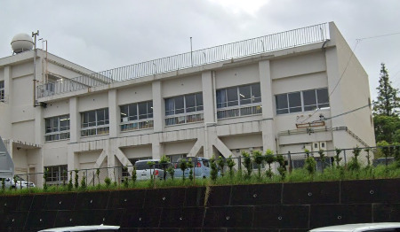 小学校　常滑市立小鈴谷小学校（小学校）まで520m