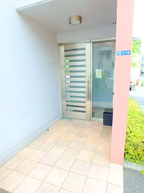 エントランス　エントランス