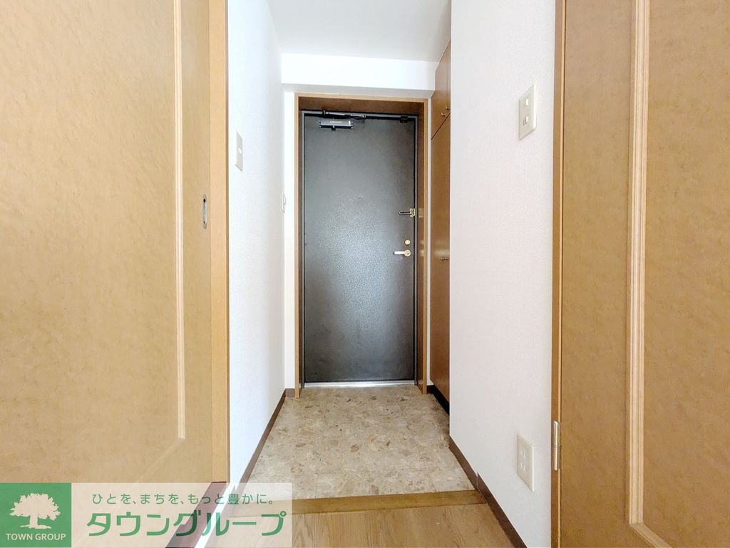 ルート四谷三丁目の玄関写真
