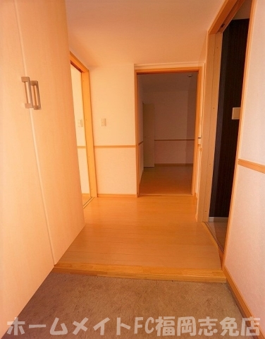 玄関　★お気軽にご連絡下さい★