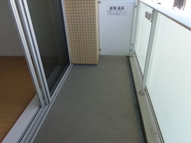 バルコニー　バルコニー