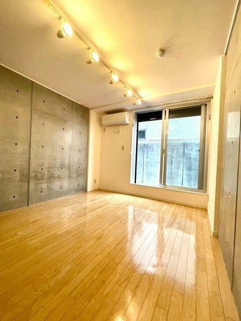 居室・リビング　同タイプ、別部屋のお写真です