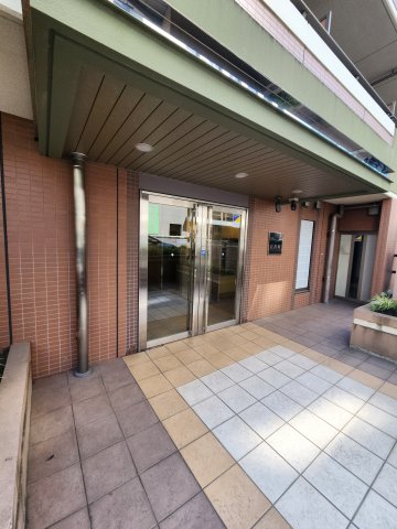 エントランス　ライジングプレイス石川町
