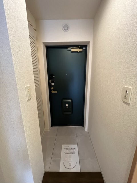 玄関　308号室の写真です。