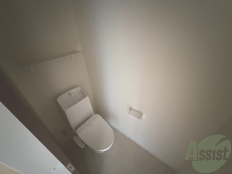 トイレ　こちらトイレの写真です。シンプルで使いやすそうですね！